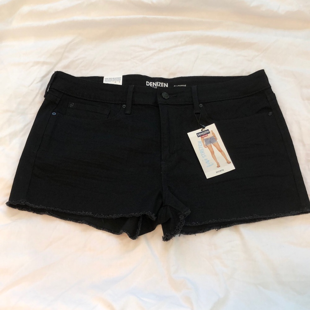 Denizen from Levi’s black Jean shorts